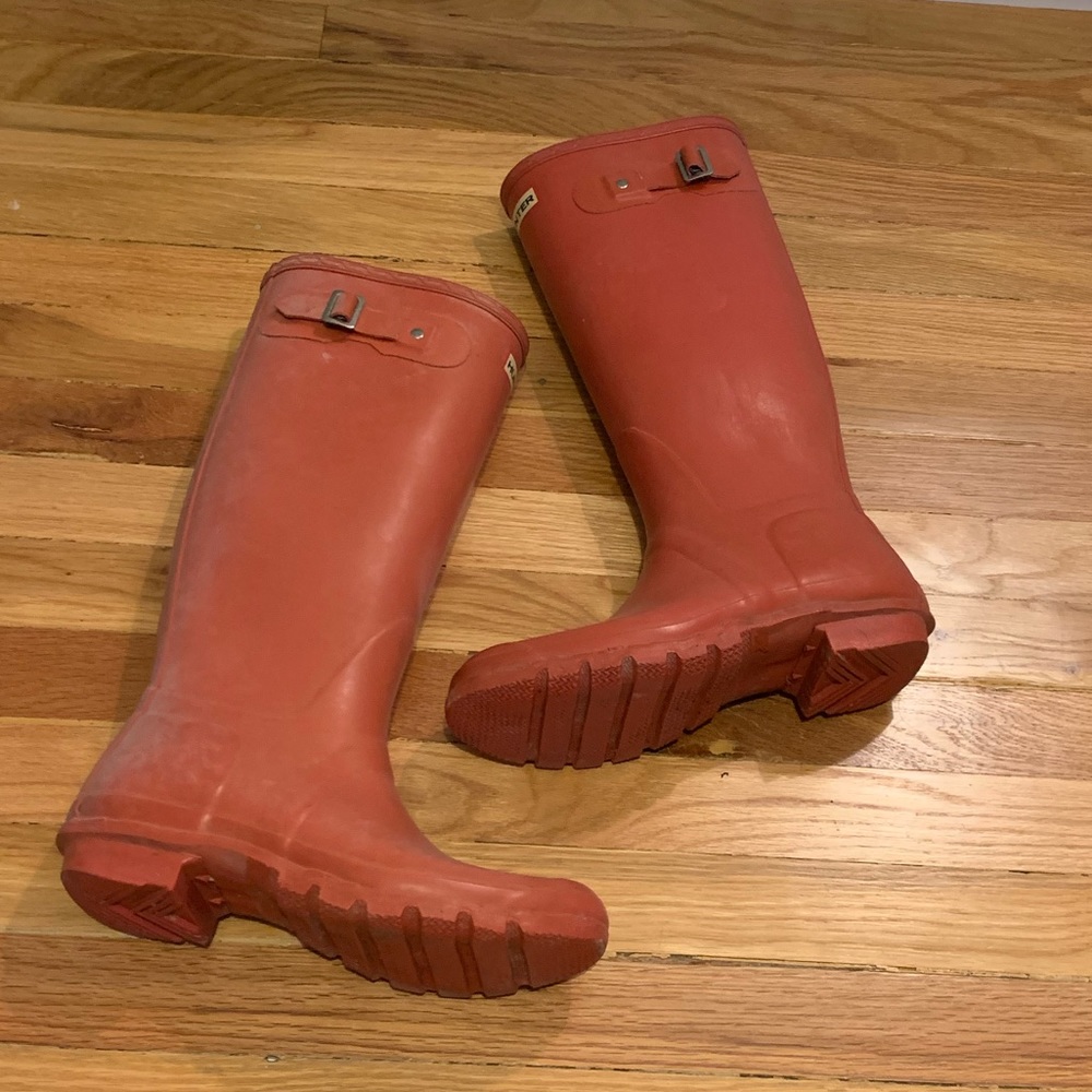 Hunter tall rain wellies boots red size 10